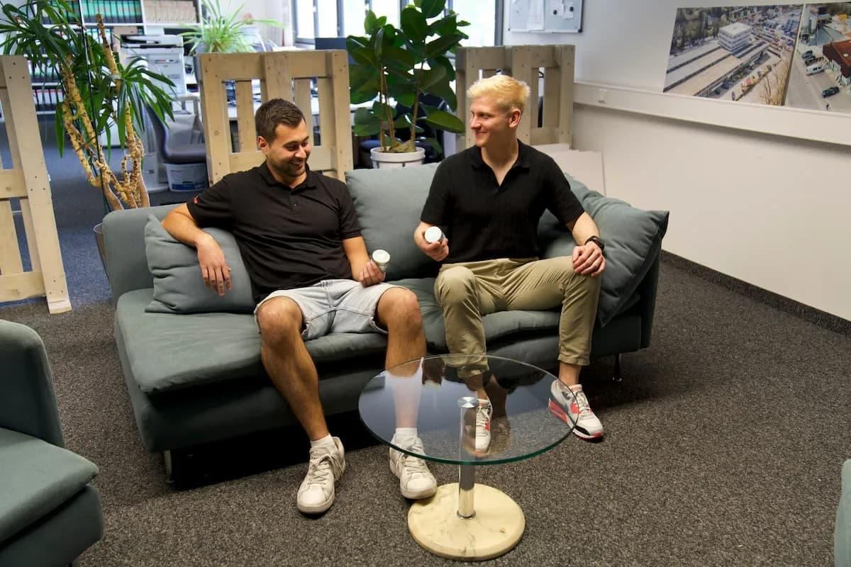 Die beiden Gründer von Manatee, Daniel Kirschbaum und Dominik Diedrich